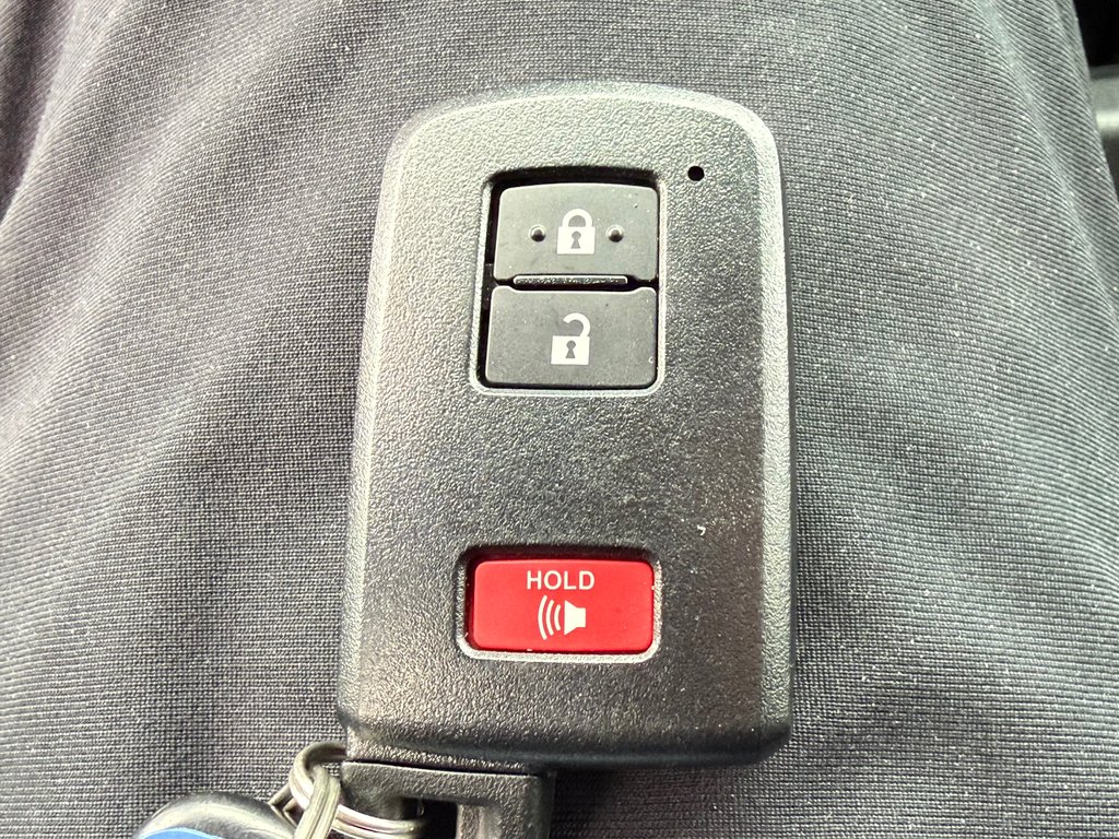 2023 Toyota Tacoma D-CAB SR5 4X4 / 36.000KM WOW / BCP ACCESSOIRES / in Thetford Mines, Quebec - 58 - w1024h768px