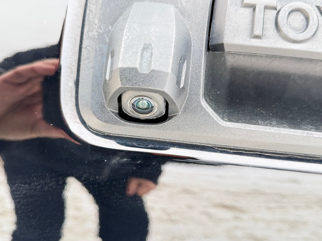 2023 Toyota Tacoma D-CAB SR5 4X4 / 36.000KM WOW / BCP ACCESSOIRES / in Thetford Mines, Quebec - 23 - w1024h768px