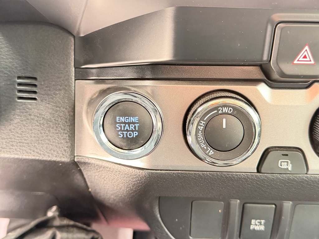 2023 Toyota Tacoma D-CAB SR5 4X4 / 36.000KM WOW / BCP ACCESSOIRES / in Thetford Mines, Quebec - 47 - w1024h768px