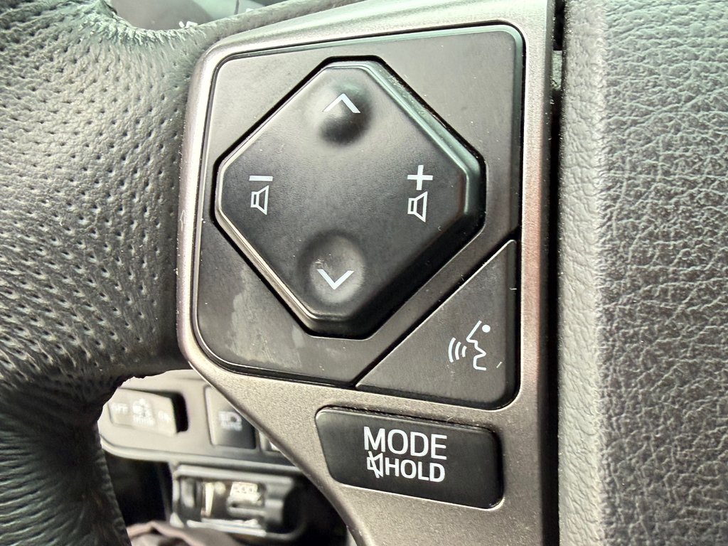 2023 Toyota Tacoma D-CAB SR5 4X4 / 36.000KM WOW / BCP ACCESSOIRES / in Thetford Mines, Quebec - 37 - w1024h768px