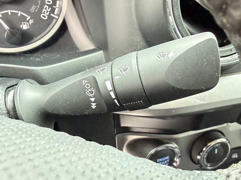 2023 Toyota Tacoma D-CAB SR5 4X4 / 36.000KM WOW / BCP ACCESSOIRES / in Thetford Mines, Quebec - 43 - w1024h768px