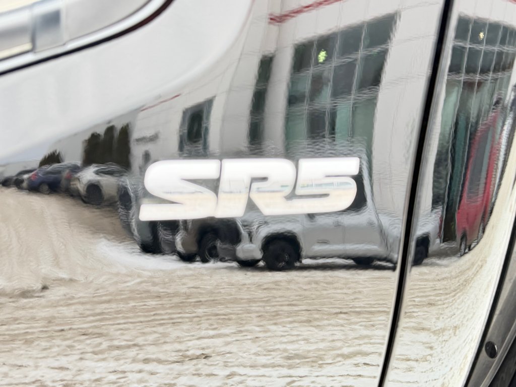 2023 Toyota Tacoma D-CAB SR5 4X4 / 36.000KM WOW / BCP ACCESSOIRES / in Thetford Mines, Quebec - 75 - w1024h768px