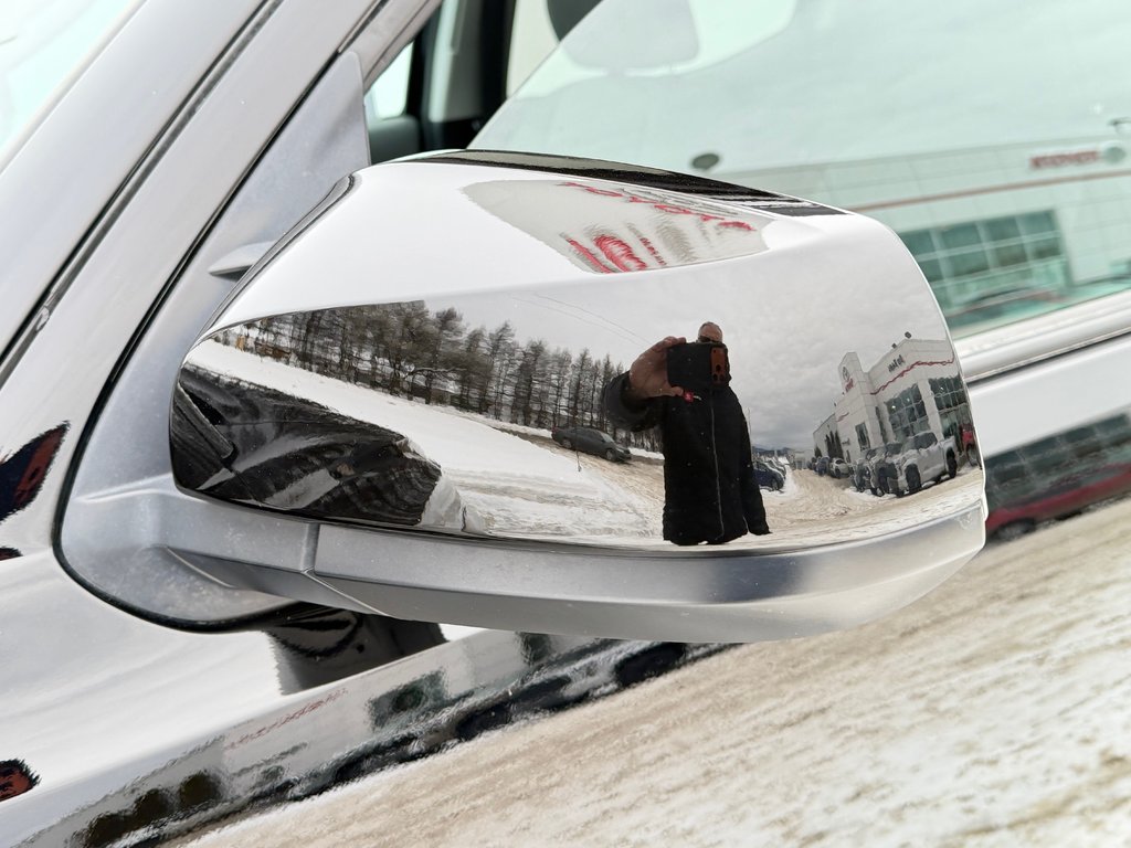 2023 Toyota Tacoma D-CAB SR5 4X4 / 36.000KM WOW / BCP ACCESSOIRES / in Thetford Mines, Quebec - 17 - w1024h768px