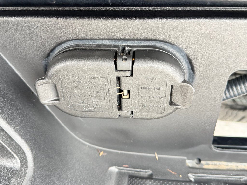 2023 Toyota Tacoma D-CAB SR5 4X4 / 36.000KM WOW / BCP ACCESSOIRES / in Thetford Mines, Quebec - 25 - w1024h768px