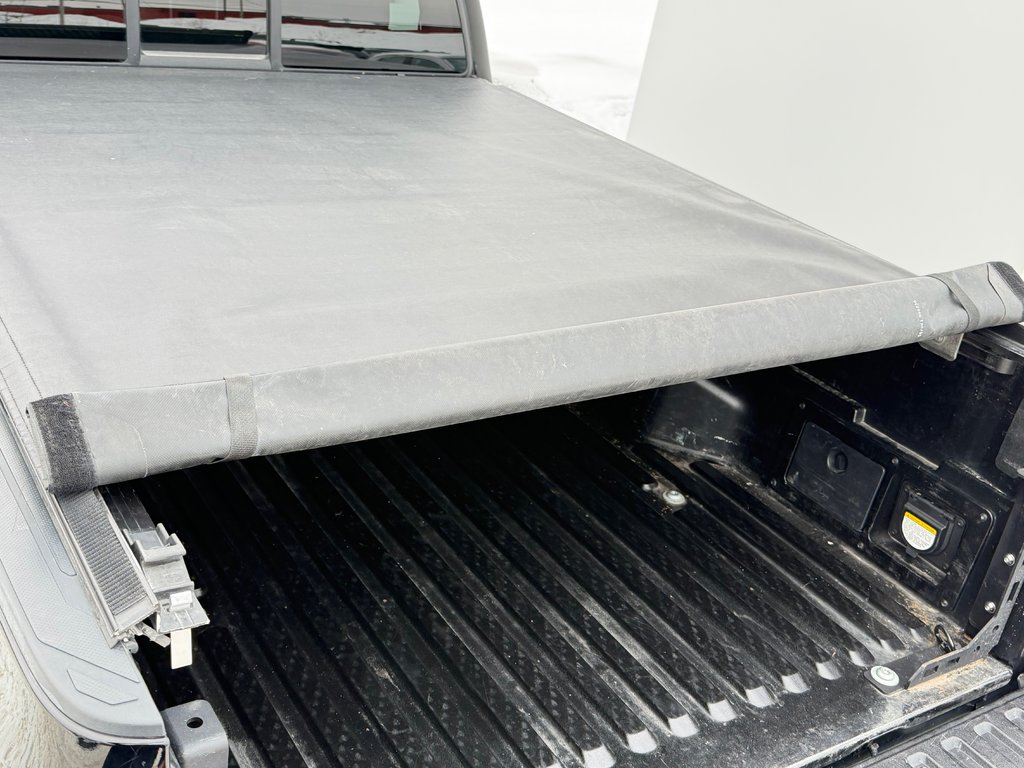 2023 Toyota Tacoma D-CAB SR5 4X4 / 36.000KM WOW / BCP ACCESSOIRES / in Thetford Mines, Quebec - 70 - w1024h768px