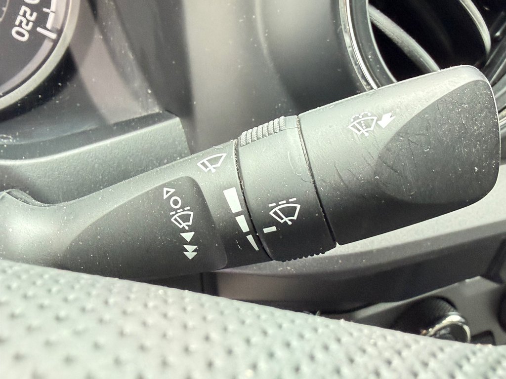 2023 Toyota Tacoma TRD OFF ROAD 4X4 / 20.400KM / PEA 30-03-28=100KM / in Thetford Mines, Quebec - 42 - w1024h768px