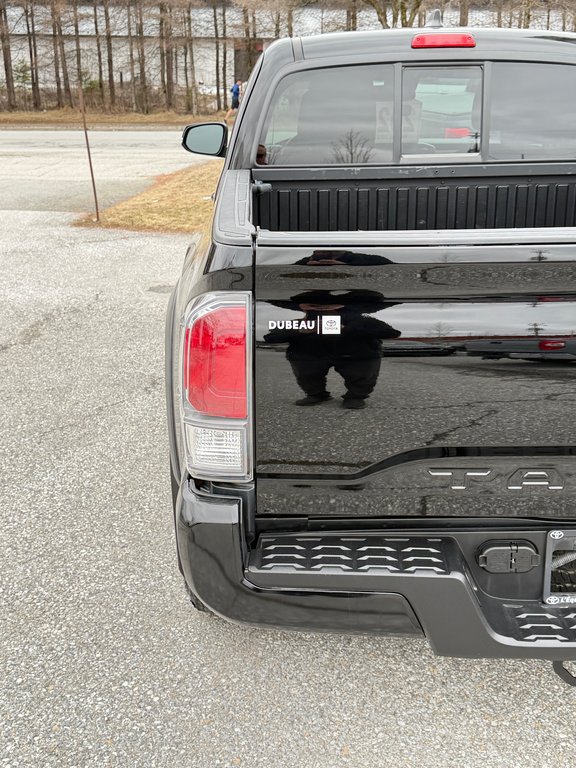 2023 Toyota Tacoma TRD OFF ROAD 4X4 / 20.400KM / PEA 30-03-28=100KM / in Thetford Mines, Quebec - 22 - w1024h768px