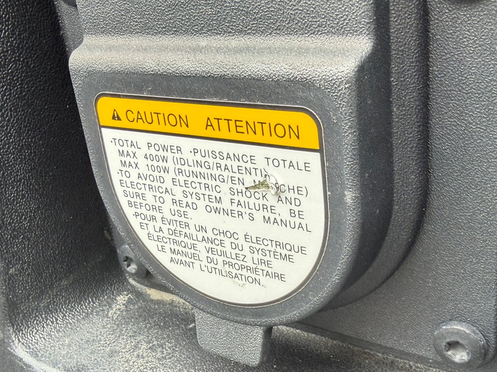 2023 Toyota Tacoma TRD OFF ROAD 4X4 / 20.400KM / PEA 30-03-28=100KM / in Thetford Mines, Quebec - 67 - w1024h768px