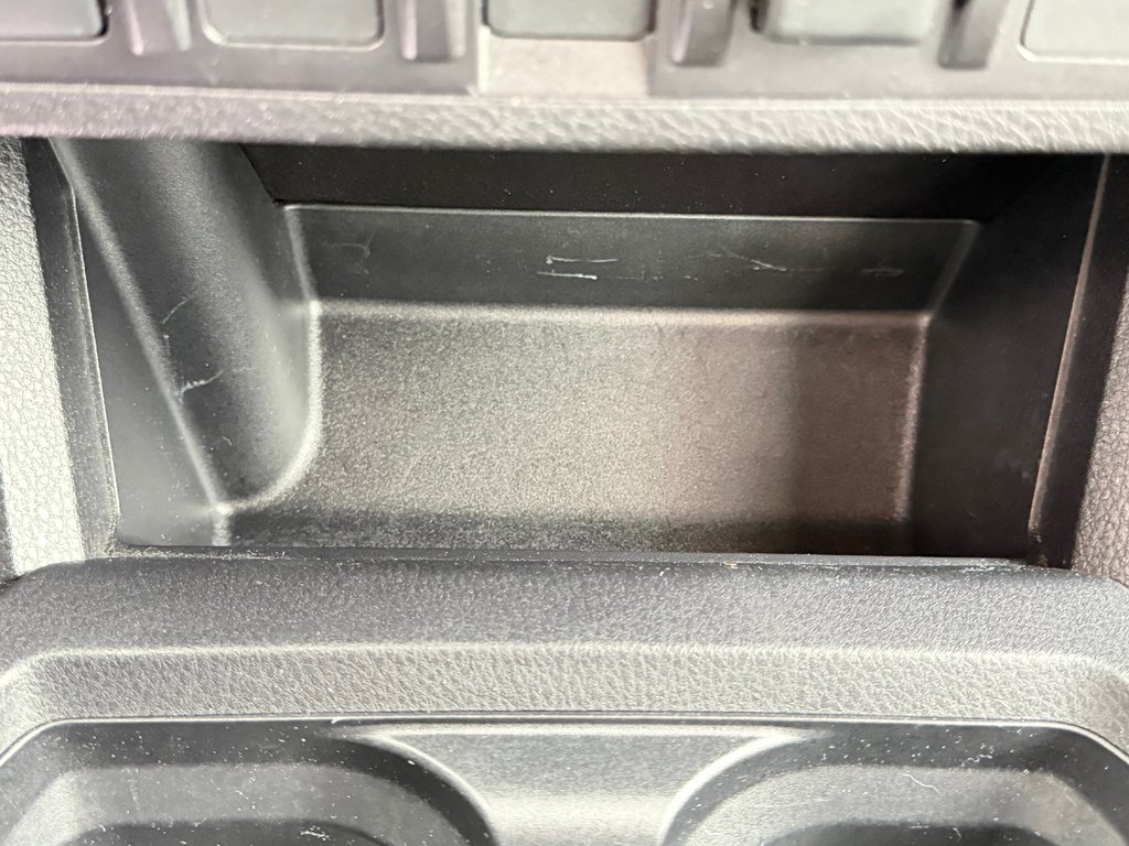 2023 Toyota Tacoma TRD OFF ROAD 4X4 / 20.400KM / PEA 30-03-28=100KM / in Thetford Mines, Quebec - 50 - w1024h768px