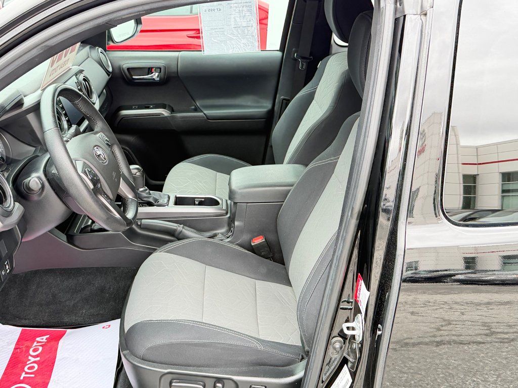 2023 Toyota Tacoma TRD OFF ROAD 4X4 / 20.400KM / PEA 30-03-28=100KM / in Thetford Mines, Quebec - 31 - w1024h768px