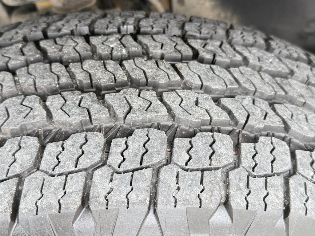 2023 Toyota Tacoma TRD OFF ROAD 4X4 / 20.400KM / PEA 30-03-28=100KM / in Thetford Mines, Quebec - 17 - w1024h768px