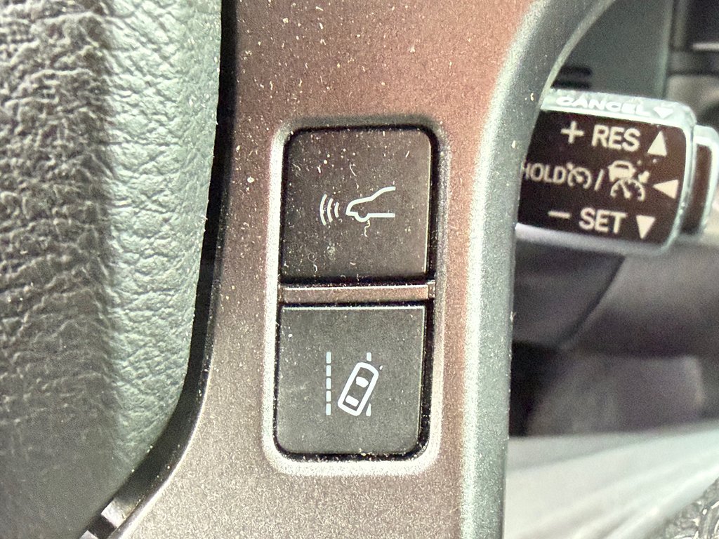 2023 Toyota Tacoma TRD OFF ROAD 4X4 / 20.400KM / PEA 30-03-28=100KM / in Thetford Mines, Quebec - 40 - w1024h768px