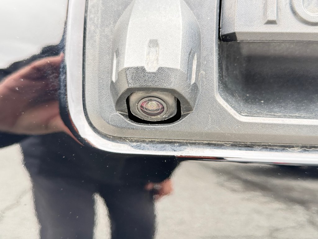 2023 Toyota Tacoma TRD OFF ROAD 4X4 / 20.400KM / PEA 30-03-28=100KM / in Thetford Mines, Quebec - 24 - w1024h768px