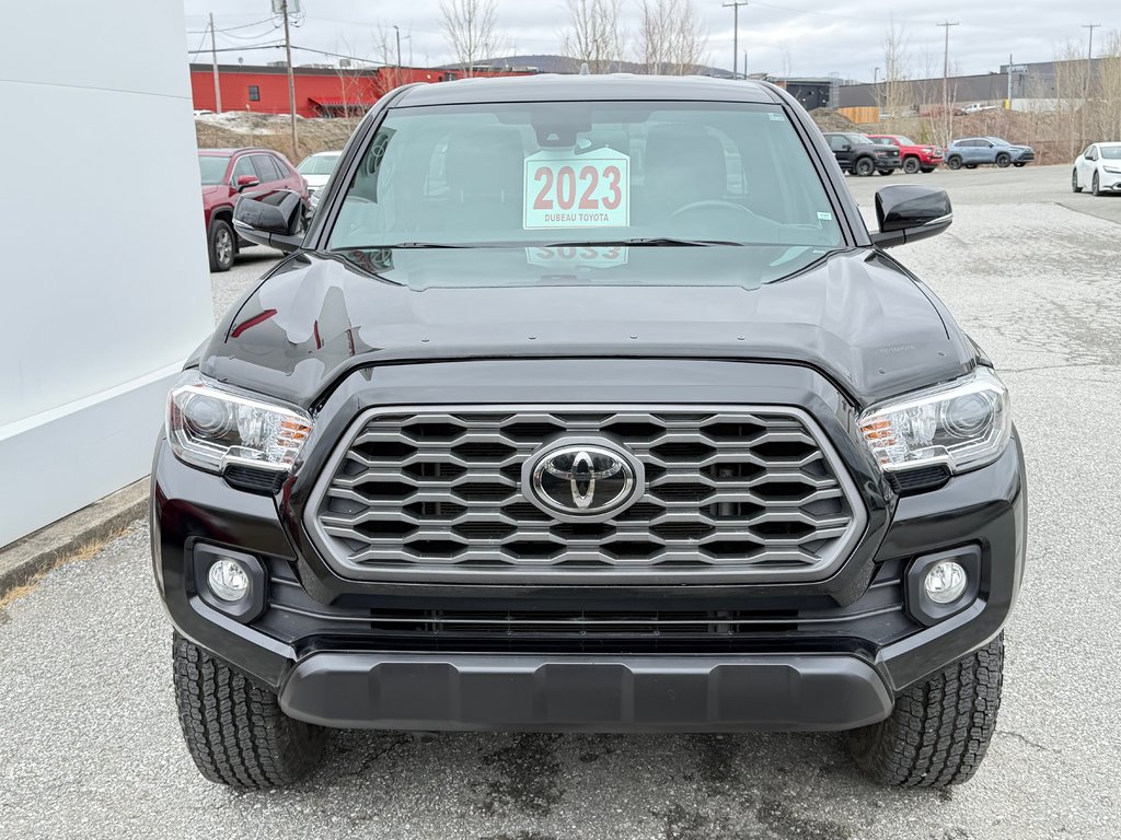 2023 Toyota Tacoma TRD OFF ROAD 4X4 / 20.400KM / PEA 30-03-28=100KM / in Thetford Mines, Quebec - 3 - w1024h768px