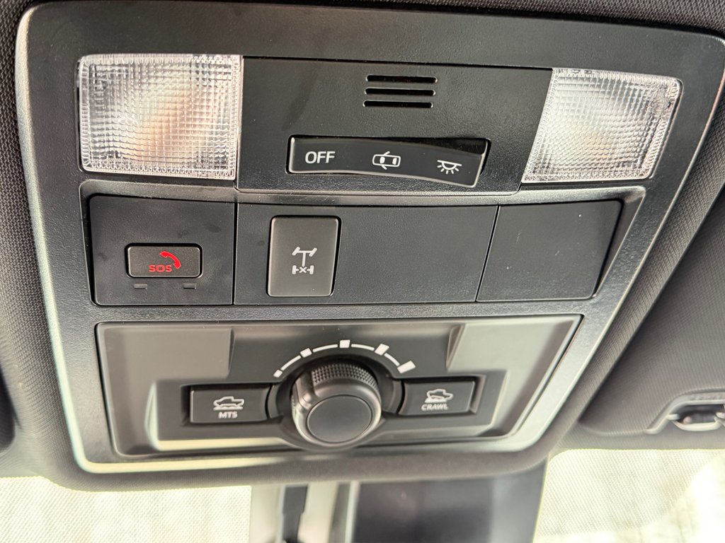 2023 Toyota Tacoma TRD OFF ROAD 4X4 / 20.400KM / PEA 30-03-28=100KM / in Thetford Mines, Quebec - 59 - w1024h768px