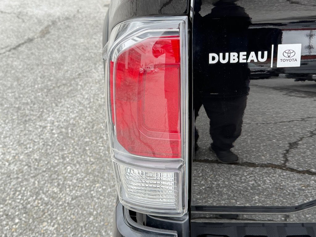 2023 Toyota Tacoma TRD OFF ROAD 4X4 / 20.400KM / PEA 30-03-28=100KM / in Thetford Mines, Quebec - 23 - w1024h768px