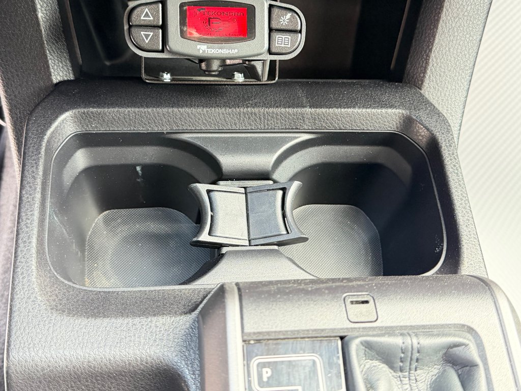 Toyota Tacoma D-CAB / 4X4 / TRD SPORT / 37.500KM / TOILE / MARCHEPIEDS  / 2023 à Thetford Mines, Québec - 52 - w1024h768px