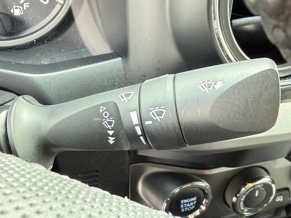 Toyota Tacoma D-CAB / 4X4 / TRD SPORT / 37.500KM / TOILE / MARCHEPIEDS  / 2023 à Thetford Mines, Québec - 44 - w1024h768px