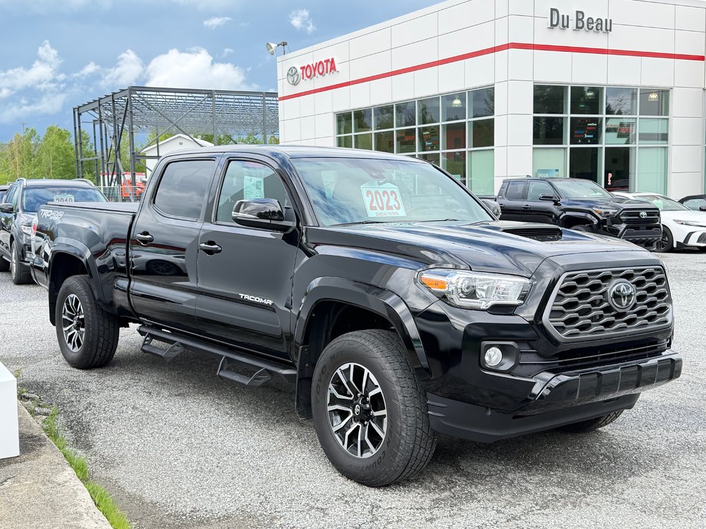 Toyota Tacoma D-CAB / 4X4 / TRD SPORT / 37.500KM / TOILE / MARCHEPIEDS  / 2023 à Thetford Mines, Québec - 3 - w1024h768px