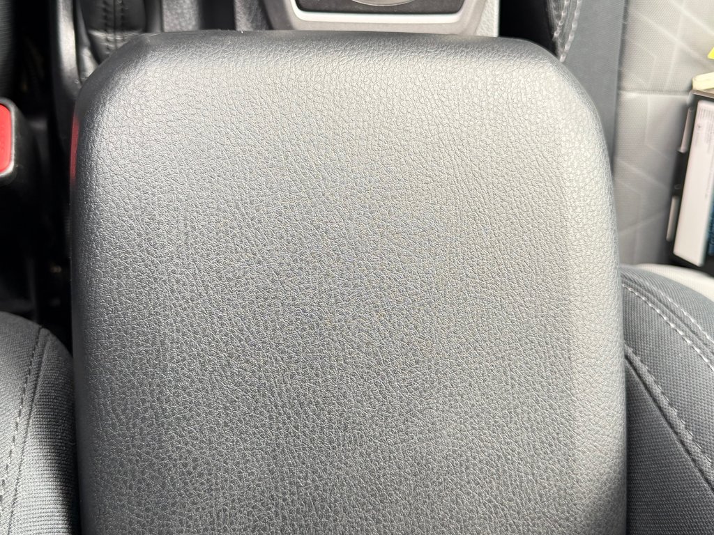 Toyota Tacoma D-CAB / 4X4 / TRD SPORT / 37.500KM / TOILE / MARCHEPIEDS  / 2023 à Thetford Mines, Québec - 55 - w1024h768px