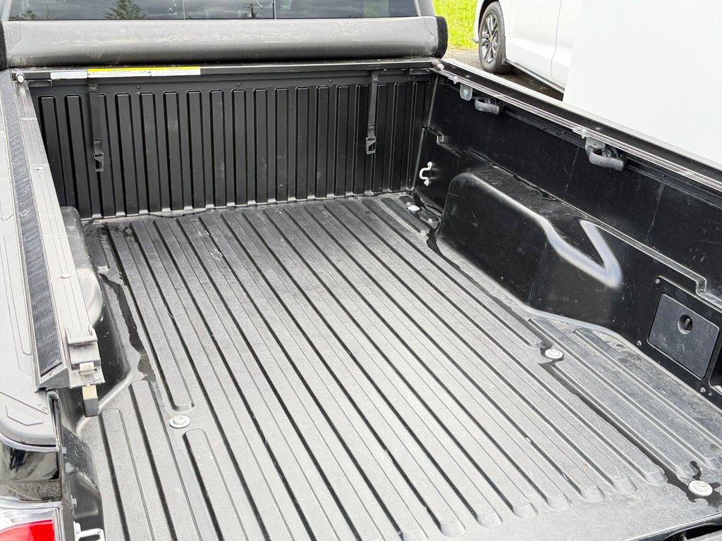 Toyota Tacoma D-CAB / 4X4 / TRD SPORT / 37.500KM / TOILE / MARCHEPIEDS  / 2023 à Thetford Mines, Québec - 70 - w1024h768px