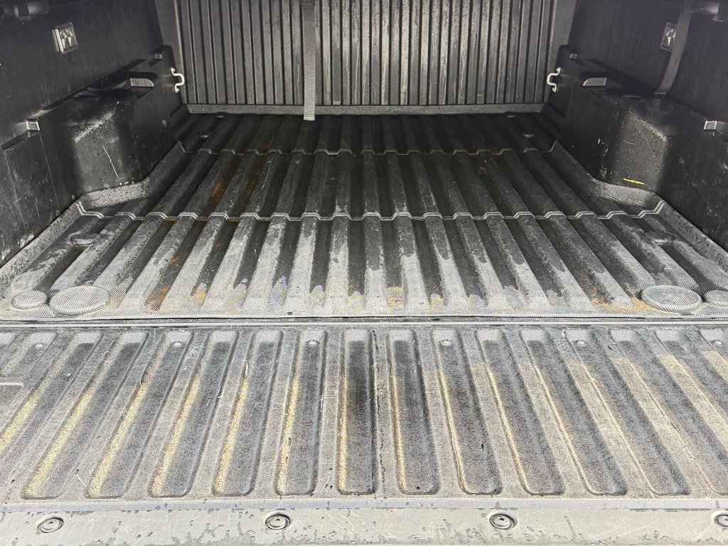 2024 Toyota Tacoma RACK TOIT TOYOTA / MARCHE-PIED / TOILE BOITE /  MARCHE DE BOITE  / PEA 29-09-29=100KM / in Thetford Mines, Quebec - 64 - w1024h768px