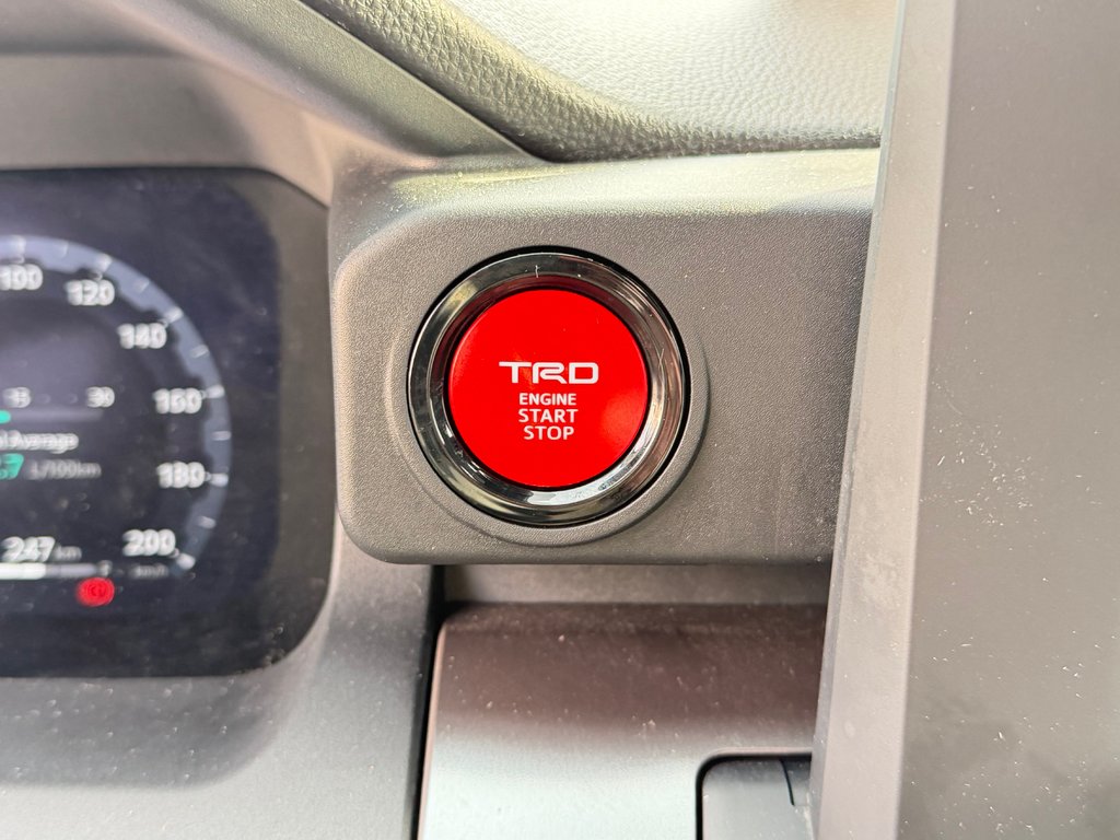 2024 Toyota Tacoma RACK TOIT TOYOTA / MARCHE-PIED / TOILE BOITE /  MARCHE DE BOITE  / PEA 29-09-29=100KM / in Thetford Mines, Quebec - 42 - w1024h768px