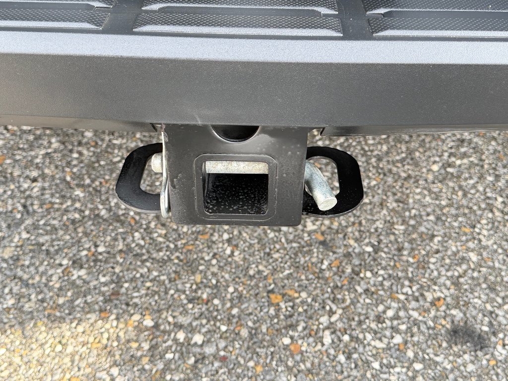 2024 Toyota Tacoma RACK TOIT TOYOTA / MARCHE-PIED / TOILE BOITE /  MARCHE DE BOITE  / PEA 29-09-29=100KM / in Thetford Mines, Quebec - 28 - w1024h768px
