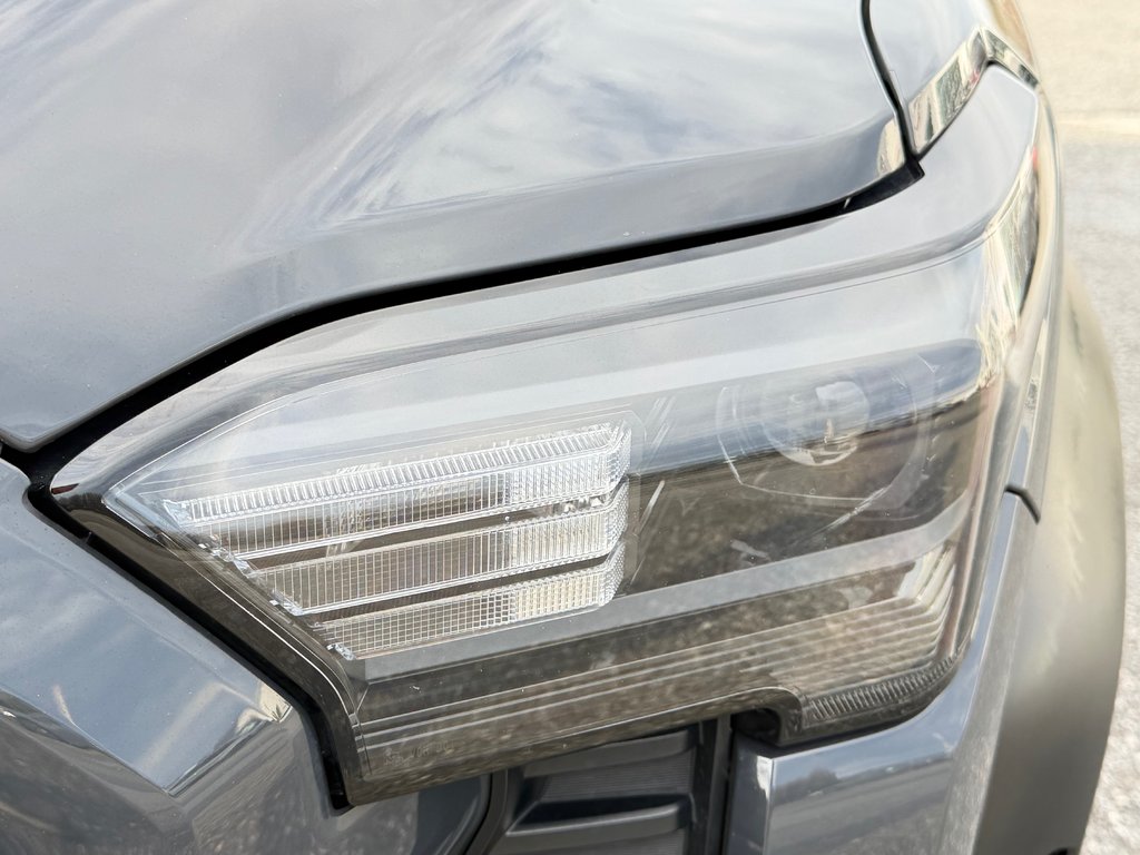 2024 Toyota Tacoma RACK TOIT TOYOTA / MARCHE-PIED / TOILE BOITE /  MARCHE DE BOITE  / PEA 29-09-29=100KM / in Thetford Mines, Quebec - 9 - w1024h768px
