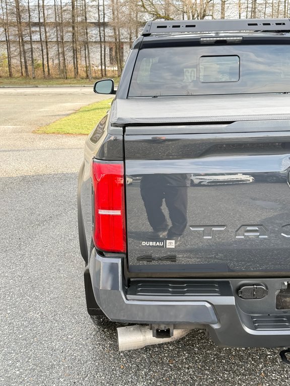 2024 Toyota Tacoma RACK TOIT TOYOTA / MARCHE-PIED / TOILE BOITE /  MARCHE DE BOITE  / PEA 29-09-29=100KM / in Thetford Mines, Quebec - 21 - w1024h768px
