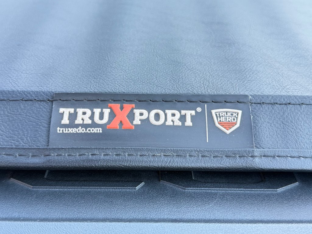 2024 Toyota Tacoma DOUBLE CAB / TRD SPORT / MOINS CHER DU NET / in Thetford Mines, Quebec - 65 - w1024h768px