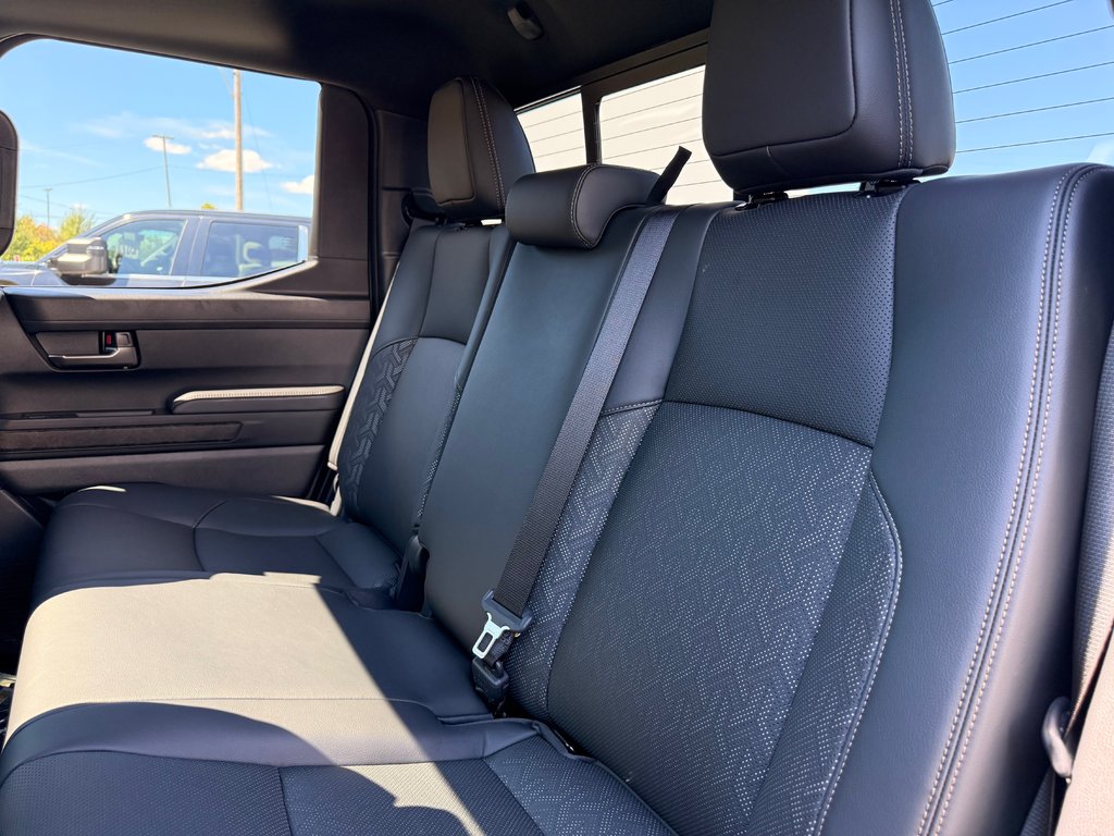 Toyota TACOMA HYBRIDE LIMITED EDITION NOLS SPORT  2025 à Thetford Mines, Québec - 40 - w1024h768px