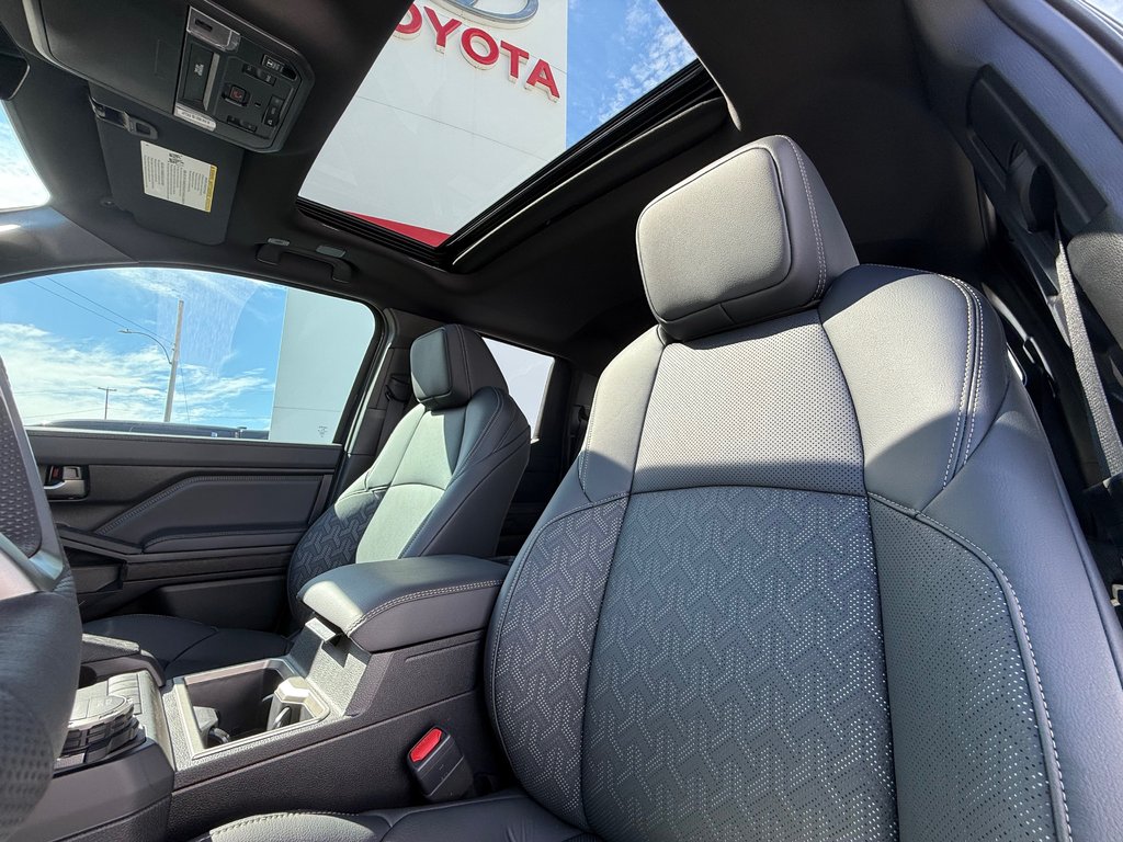 Toyota TACOMA HYBRIDE LIMITED EDITION NOLS SPORT  2025 à Thetford Mines, Québec - 26 - w1024h768px