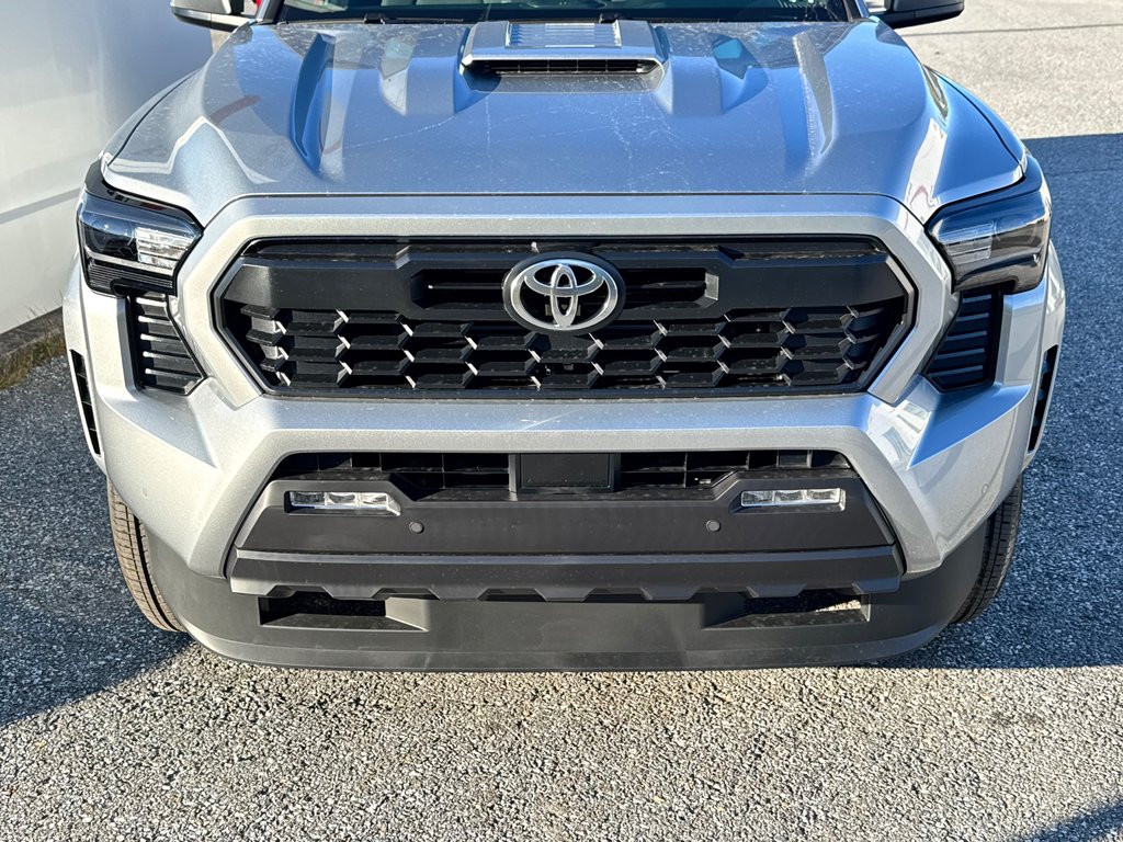 2025 Toyota Tacoma in Thetford Mines, Quebec - 14 - w1024h768px