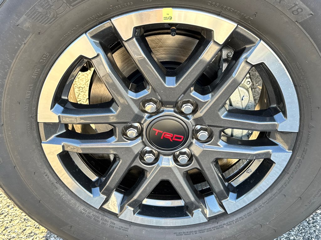 2025 Toyota Tacoma in Thetford Mines, Quebec - 16 - w1024h768px