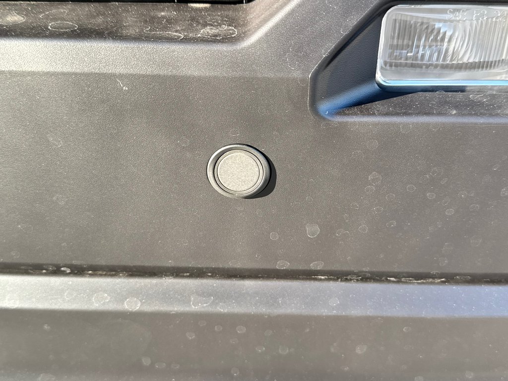 2025 Toyota Tacoma in Thetford Mines, Quebec - 13 - w1024h768px