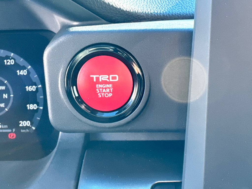 2025 Toyota Tacoma in Thetford Mines, Quebec - 46 - w1024h768px