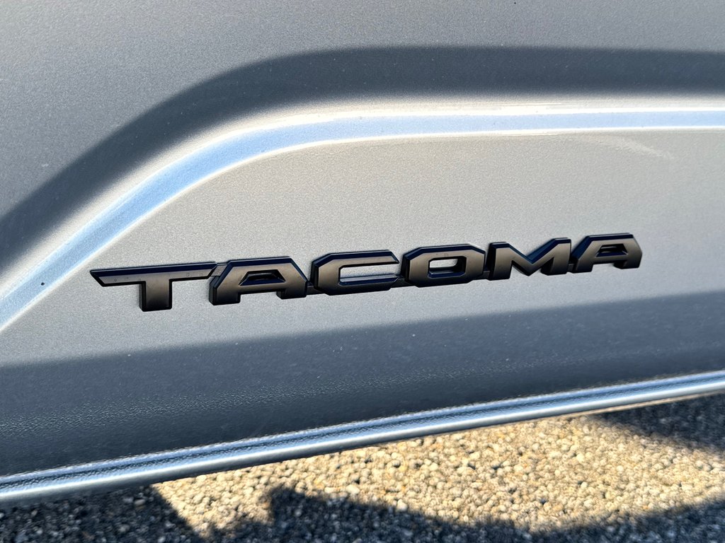 2025 Toyota Tacoma in Thetford Mines, Quebec - 21 - w1024h768px