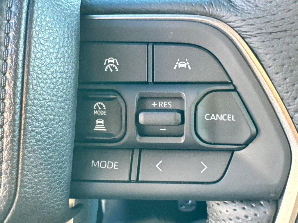 2025 Toyota Tacoma in Thetford Mines, Quebec - 43 - w1024h768px