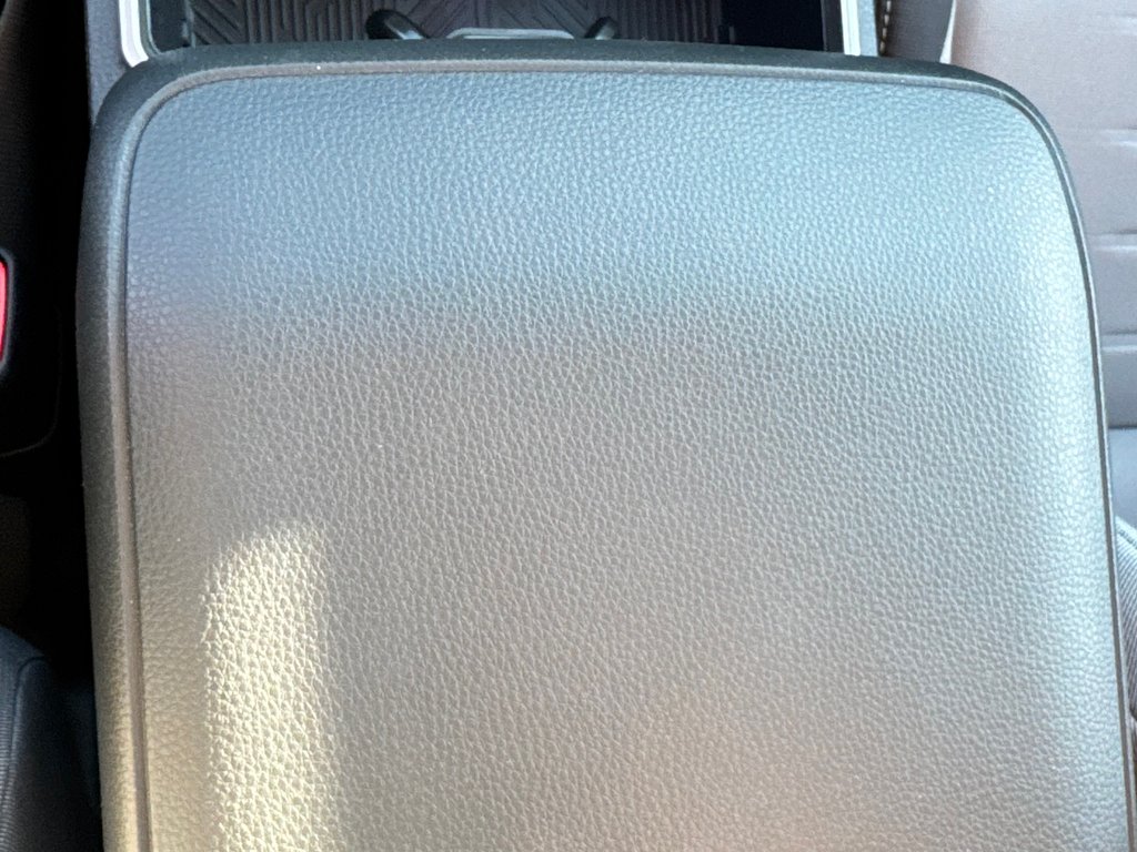 2025 Toyota Tacoma in Thetford Mines, Quebec - 60 - w1024h768px
