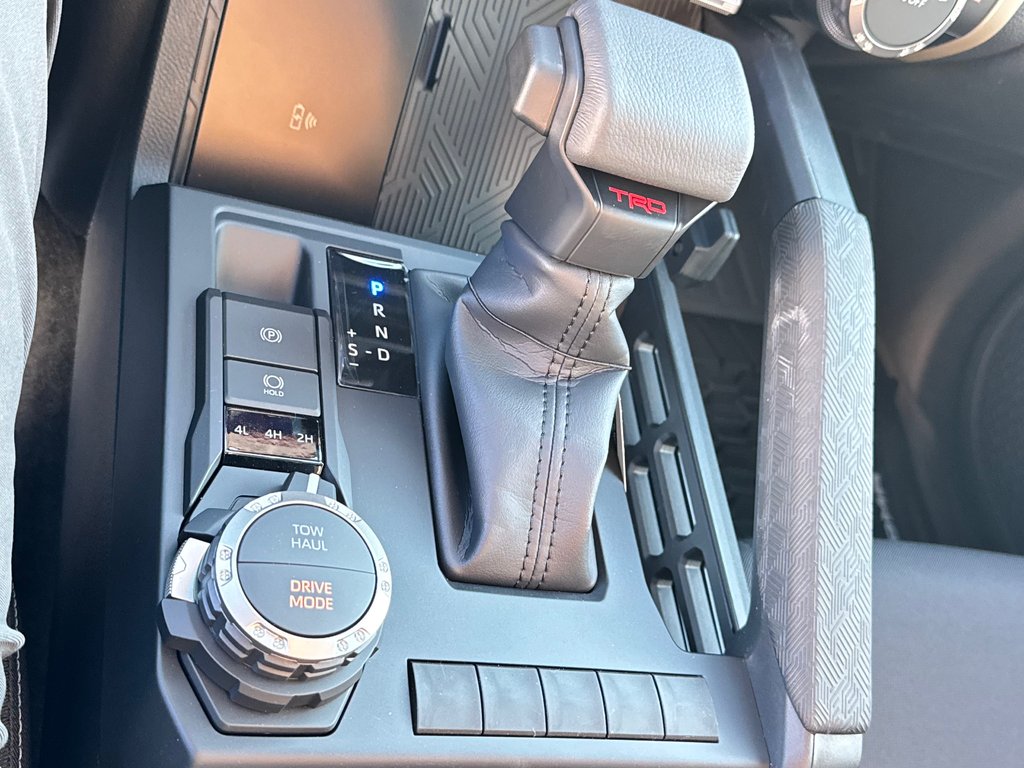 2025 Toyota Tacoma in Thetford Mines, Quebec - 55 - w1024h768px
