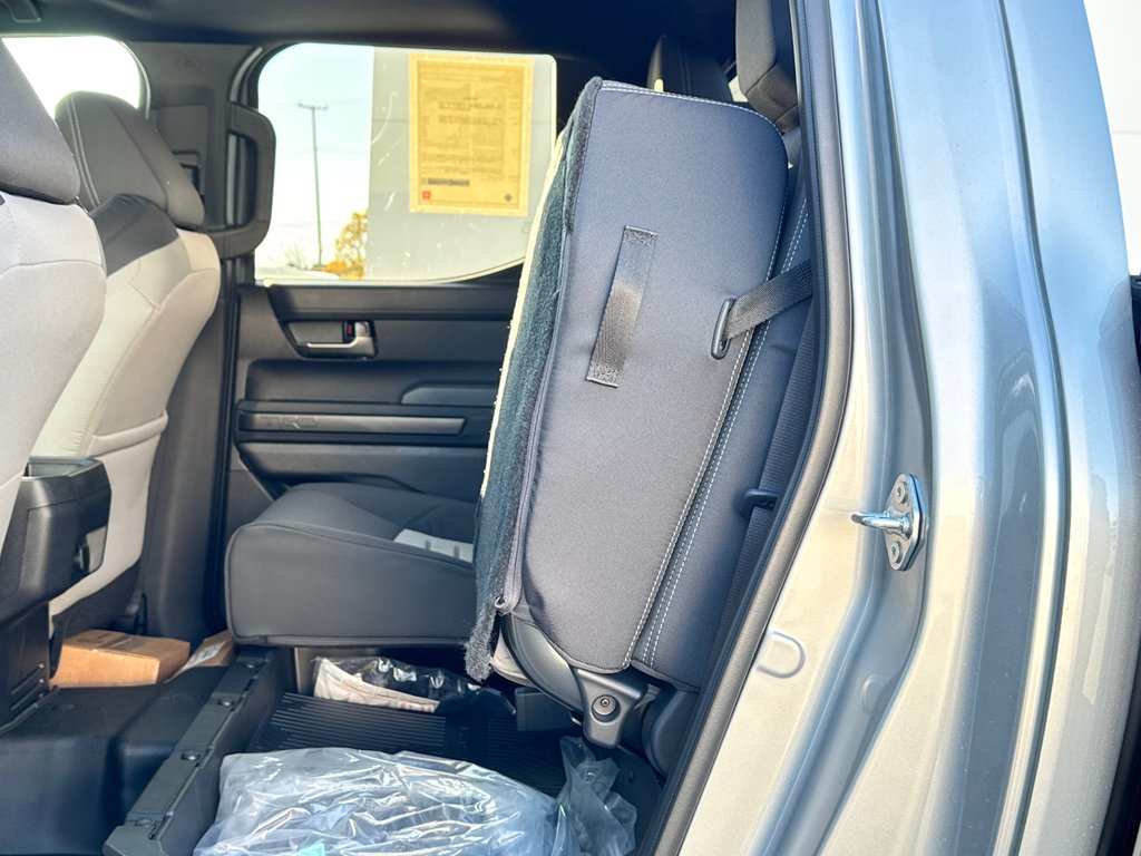2025 Toyota Tacoma in Thetford Mines, Quebec - 69 - w1024h768px