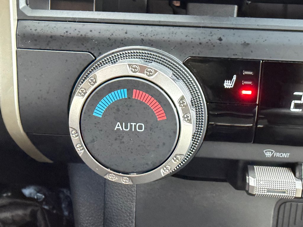 2025 Toyota Tacoma ** MC FLY EDITION ** 13 000 $ AJOUTS / RACK ARRIÈRE / LUMIERES / LIFT KIT / PNEUS ET MAGS HORS ROUTE in Thetford Mines, Quebec - 47 - w1024h768px