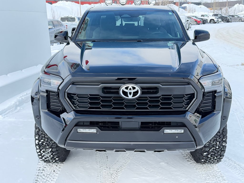 2025 Toyota Tacoma ** MC FLY EDITION ** 13 000 $ AJOUTS / RACK ARRIÈRE / LUMIERES / LIFT KIT / PNEUS ET MAGS HORS ROUTE in Thetford Mines, Quebec - 2 - w1024h768px