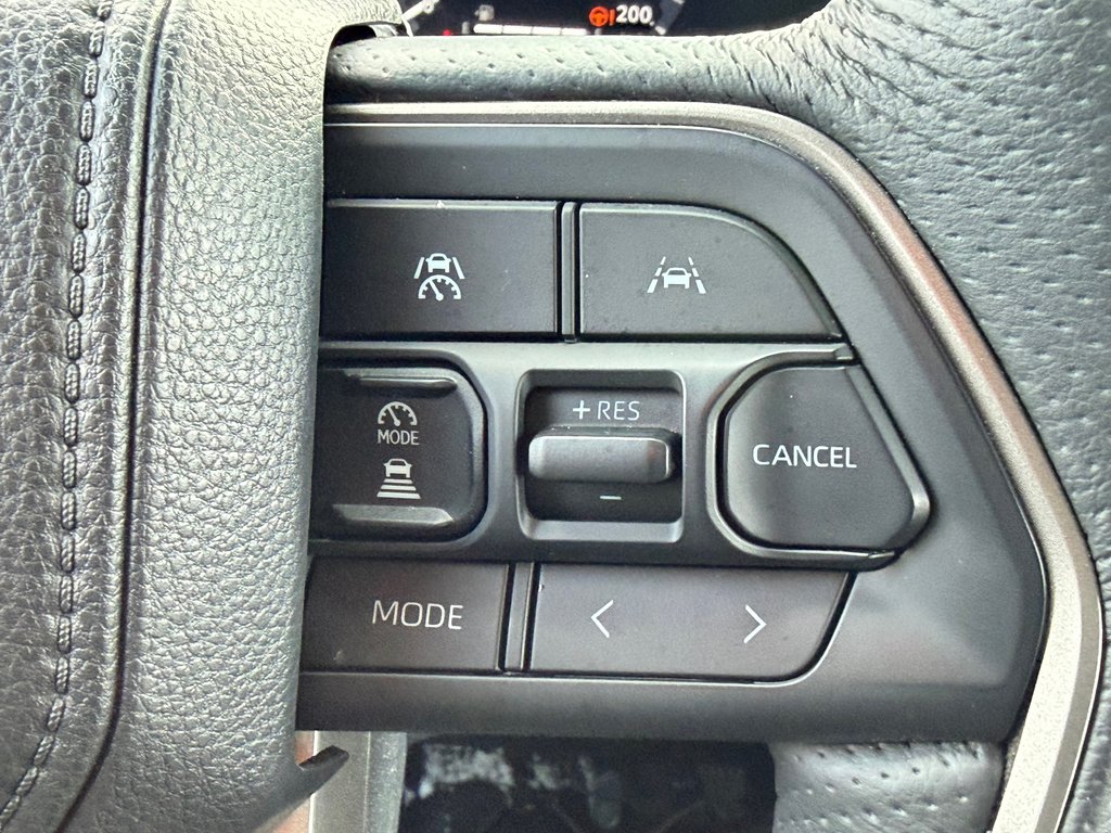 2025 Toyota Tacoma ** MC FLY EDITION ** 13 000 $ AJOUTS / RACK ARRIÈRE / LUMIERES / LIFT KIT / PNEUS ET MAGS HORS ROUTE in Thetford Mines, Quebec - 41 - w1024h768px