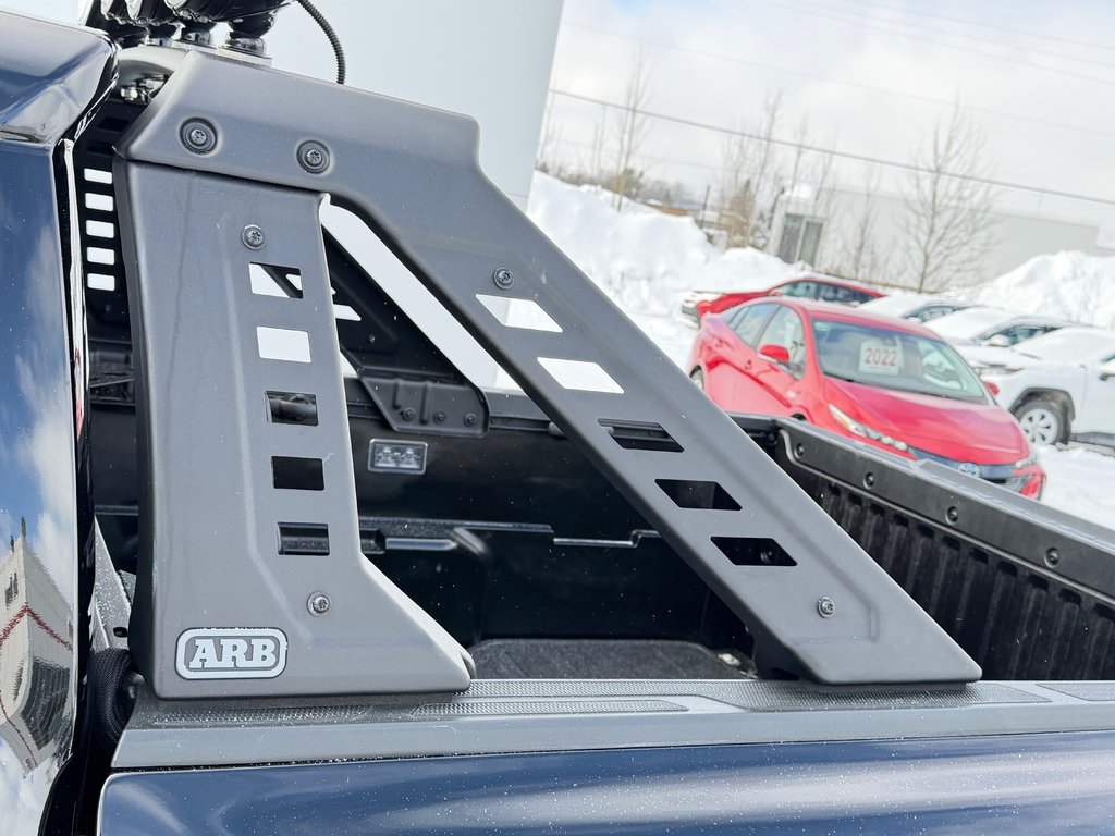 2025 Toyota Tacoma ** MC FLY EDITION ** 13 000 $ AJOUTS / RACK ARRIÈRE / LUMIERES / LIFT KIT / PNEUS ET MAGS HORS ROUTE in Thetford Mines, Quebec - 21 - w1024h768px