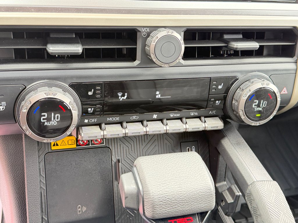 Toyota Tacoma TRD SPORT PREMIUM / 8.500$ D'EXTRAS / UNIQUE / 2025 à Thetford Mines, Québec - 65 - w1024h768px