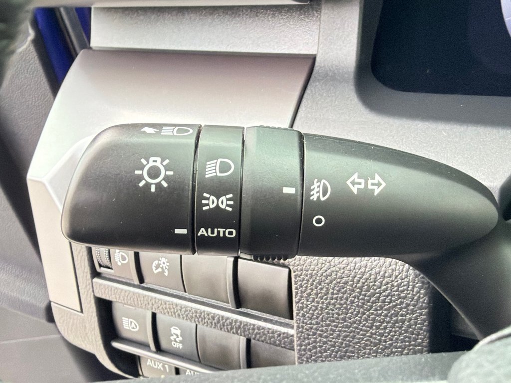 2025 Toyota Tacoma TRD SPORT + / MARCHEPIEDS / PEA 29-04-30=120KM / in Thetford Mines, Quebec - 47 - w1024h768px