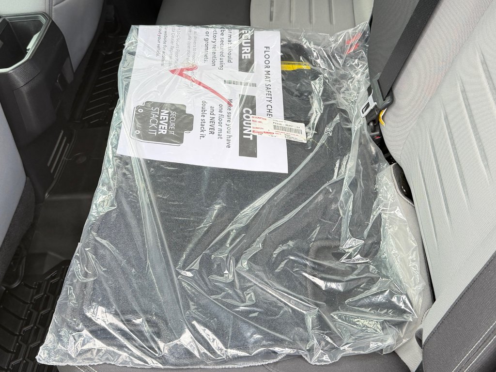 2025 Toyota Tacoma TRD SPORT + / MARCHEPIEDS / PEA 29-04-30=120KM / in Thetford Mines, Quebec - 71 - w1024h768px
