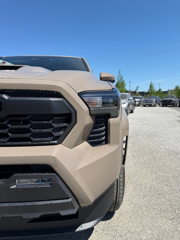 2026 Toyota Tacoma in Thetford Mines, Quebec - 9 - w1024h768px